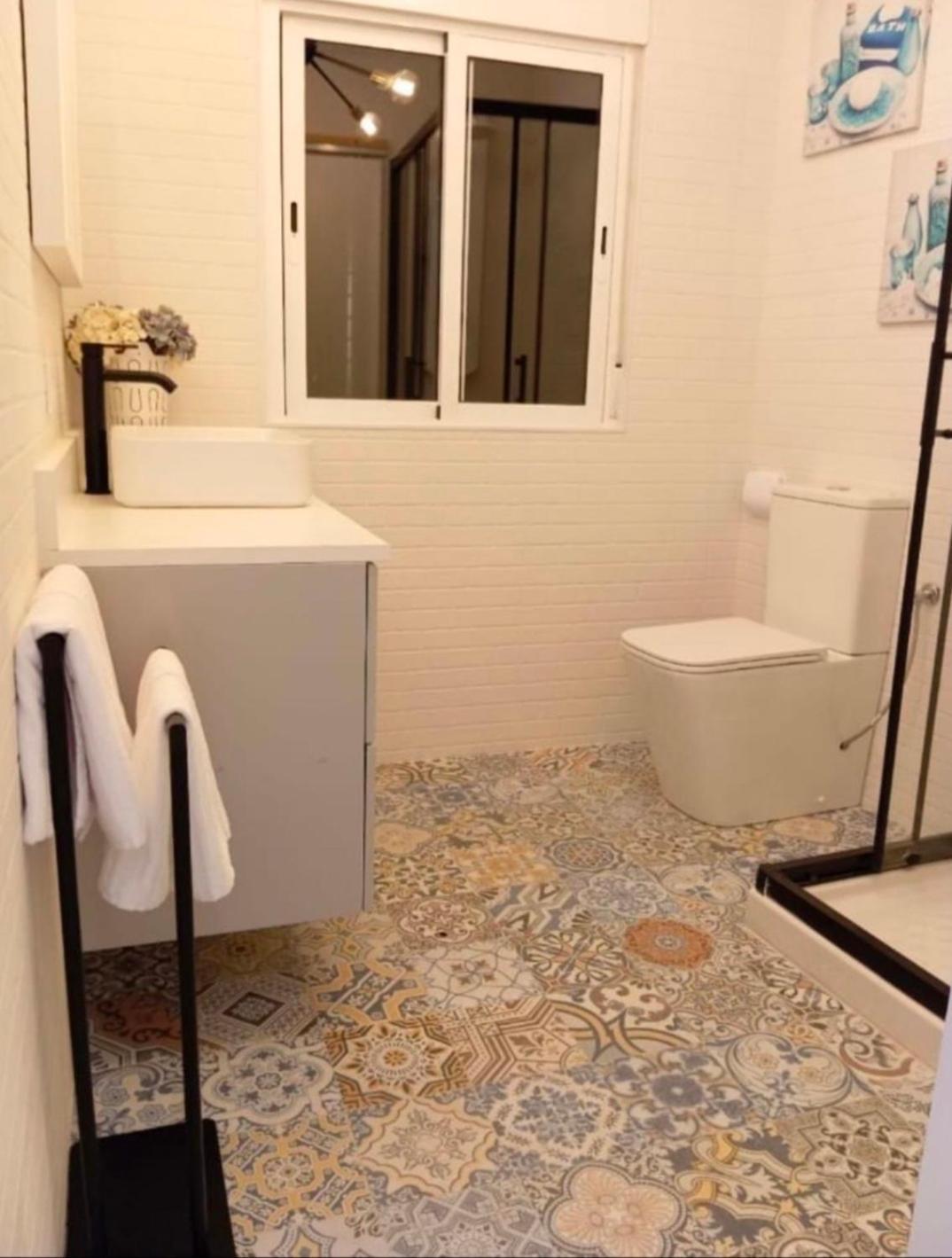 Warm Harbor Apartment Santa Coloma de Gramenet Luaran gambar